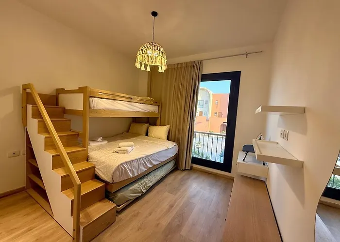 Delightful 2br - Free Pool Access In Kamaran At Elgouna شقة الغردقة